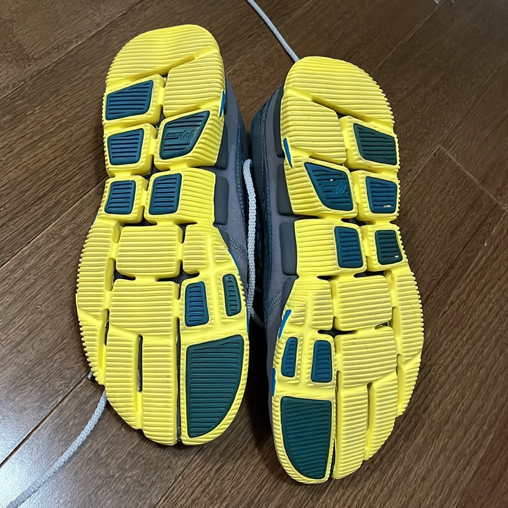 Skechers Go Bionic sz 8 sneakers - Picture 5 of 7